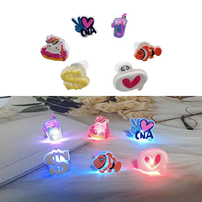发光戒指儿童创意卡通夜光PVC软胶发光玩具可自主DIY发光玩具贴片