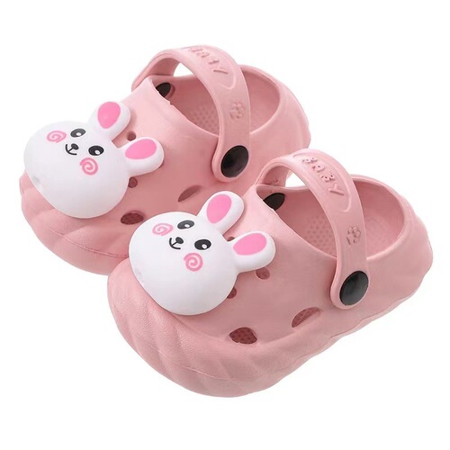 Factory direct sales children's non-slip lightweight clogs anti-collision outdoor home cute toddler cute slippers summer EVA