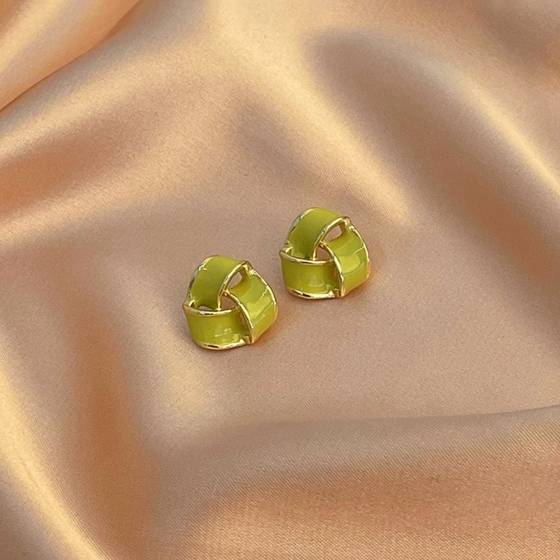 おしゃれで上品な釉薬仕上げの925シルバーピアス、シンプルで個性的なレディース向け、小さくてレトロな軽贅沢イヤリング、幾何学模様|undefined