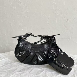 ԭ�SƤBL�ҏ͹Ű�����Ϟ�Tᔿ����C܇���μ�б��Ҹ��Ů���^��ţƤ