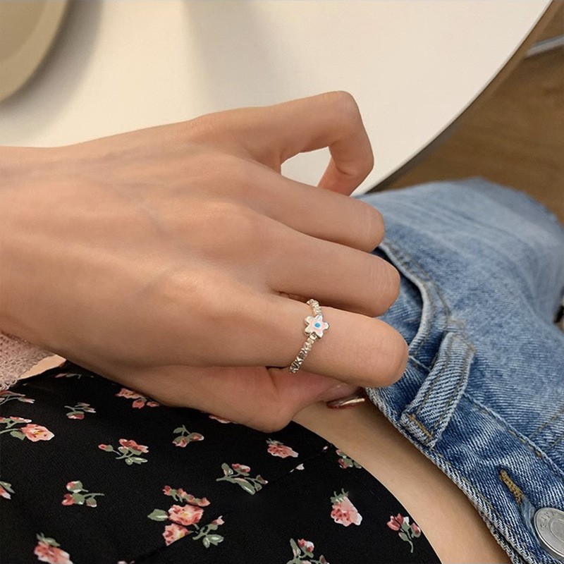 Minimalist Small Flower Fragment Silver Ring For Women Open Design_voghion.com