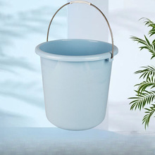 手提水桶厂家批发塑料多用途宿舍家用红色水桶带盖洗车储储水神器