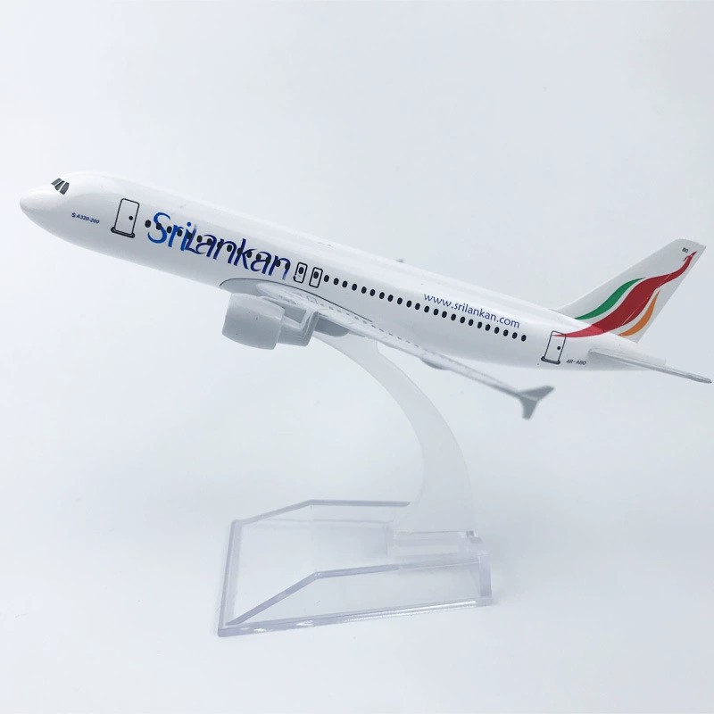 Modelo de avión de simulación de la serie A320 de la aviación extranjera con aleación de tren de aterrizaje