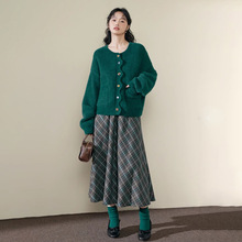 复古绿色毛衣2023新款女秋冬季不规则设计感针织衫 KSH2311054