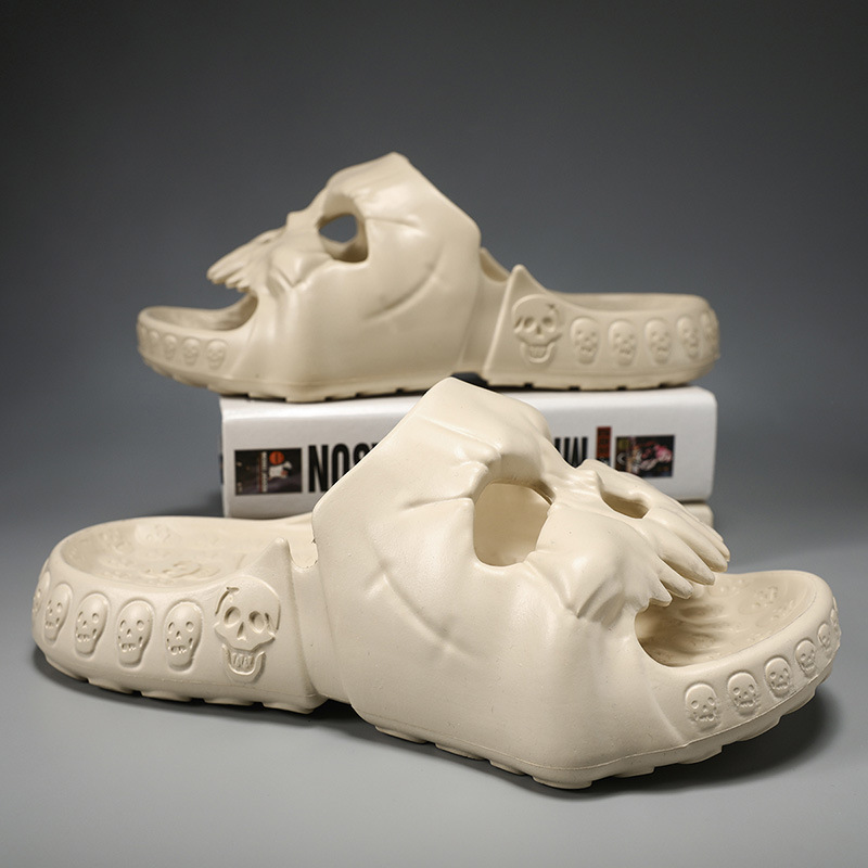 Men's Slouchy Skeleton Head Personality Bandage Shoes Breathable Hole Hole Two-Way Slip-On Beach Tour Sandals