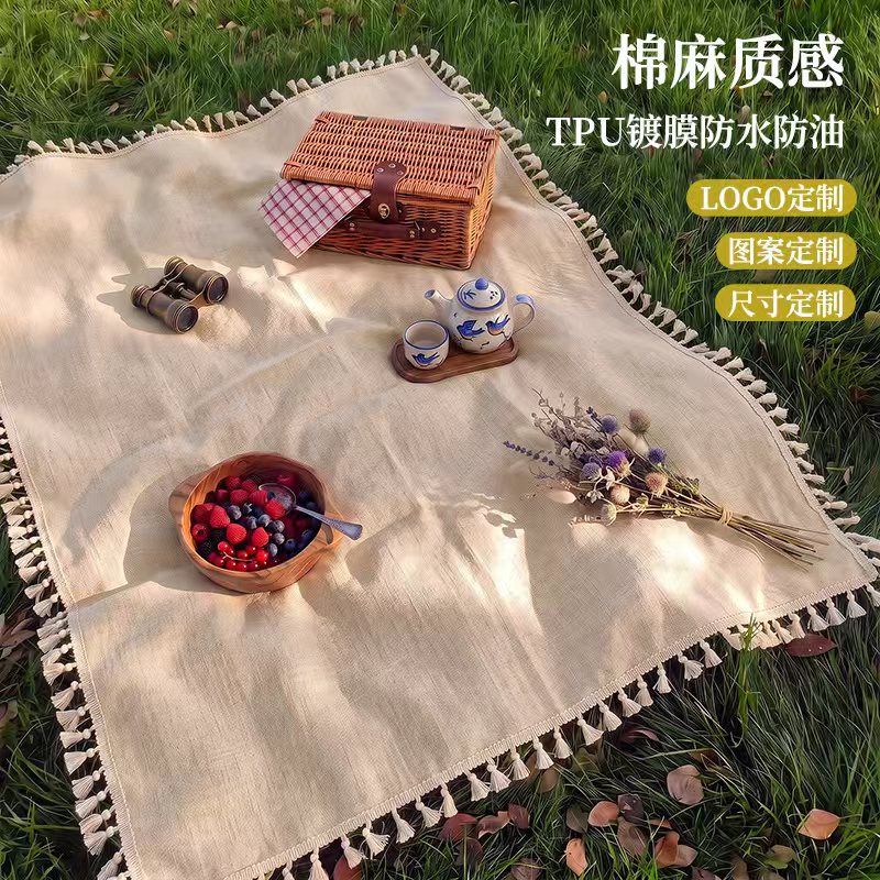 Trendy picnic blanket for outdoor camping, moisture-proof mat, portable beach waterproof picnic mat, park picnic lawn ground mat