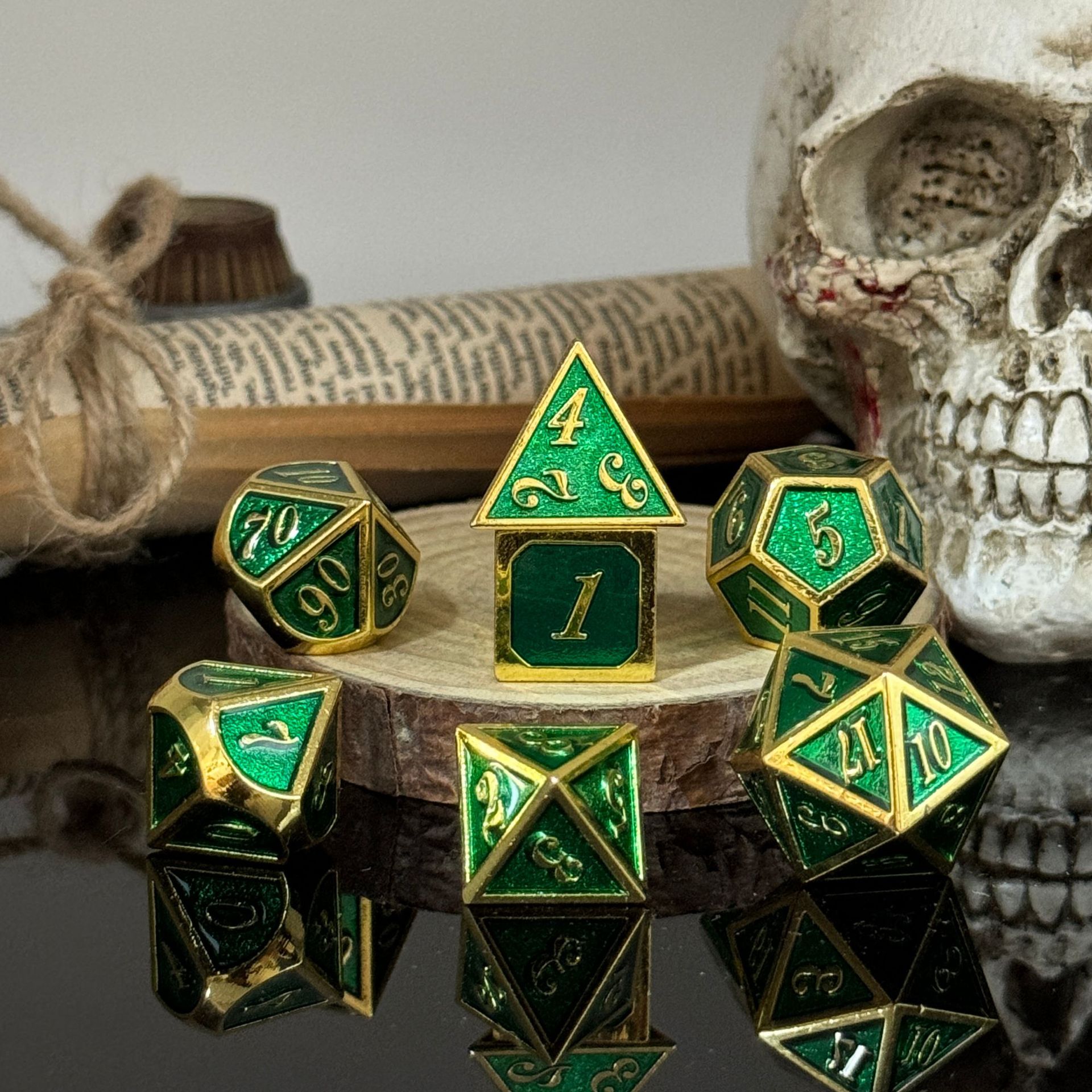 Dados de metal dnd dragón y mazmorras juego de mesa juego de dados sólidos trpg running ground poliedro cromado