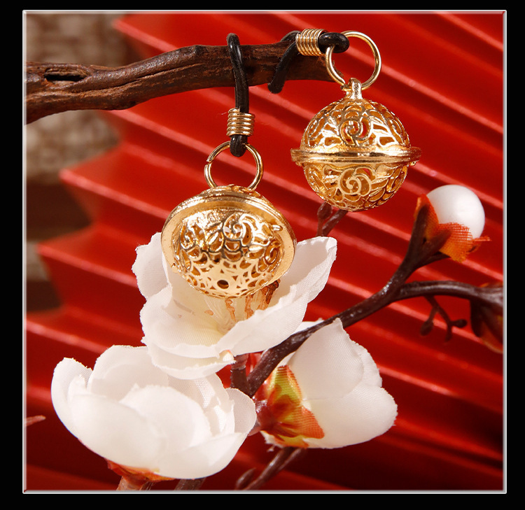 Gold Bell Nipple Clamps with Silicone Tips for Adult Sensory Play — detail image 29