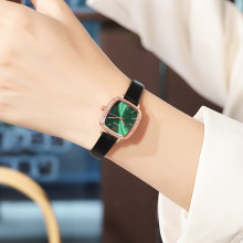 2022kezzi新款手表女方形小绿表ins风轻奢女表复古小方盘时尚腕表
