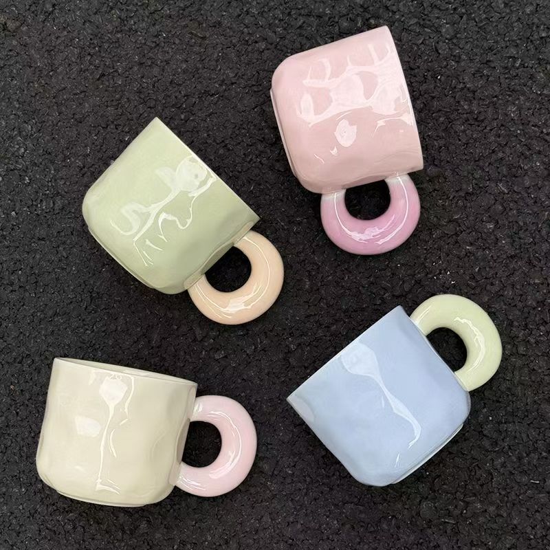 コントラストカラーの大きな耳付きマグカップ、家庭用セラミックマグカップ、かわいい学生カップル用飲料カップ、コーヒーカップ、トレンディでクリエイティブなカップ|undefined