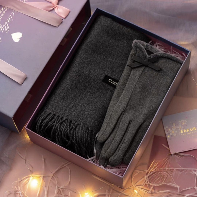 Gray scarf + german velvet gloves