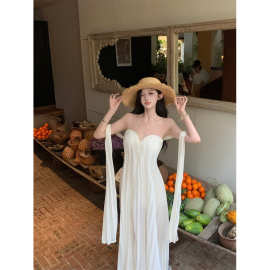 超仙女抹胸连衣裙2025夏新款礼服高端轻奢小众海边度假风