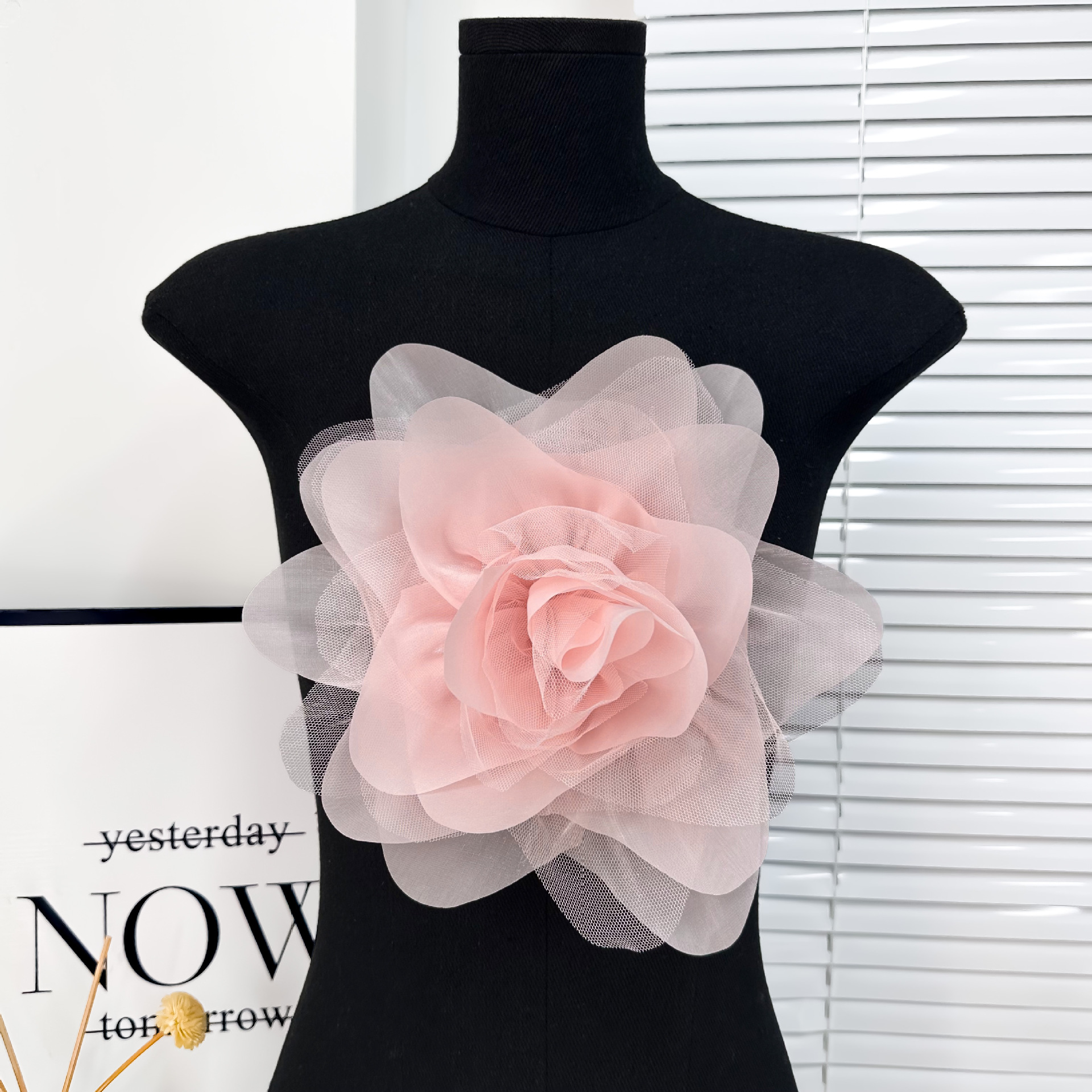 27cm hilo de malla plegada francesa gran flor flor hecha a mano accesorios de ropa accesorios de decoración broche accesorios al por mayor