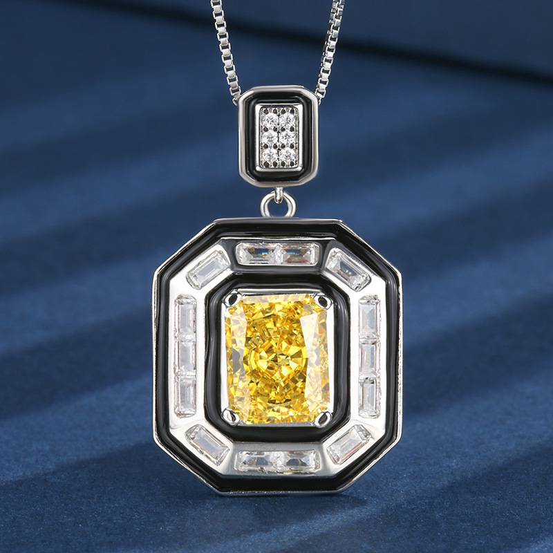 Otoño e invierno nuevo estilo Zhuang Shengsheng joyería con alto contenido de carbono diamante flor de hielo corindón rojo con incrustaciones de cobre diamante cuadrado traje retro 8*10