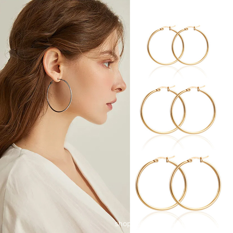 Casual 2mm Stainless Steel Large Earrings, a Pair of Exaggerated Titanium Steel Rust Steel Women's Large Earrings Fashionable Casual 2mm Stainless Steel Large Earrings, a Pair of Exaggerated Titanium Steel Rust Steel Women's Large Earrings Fashionable