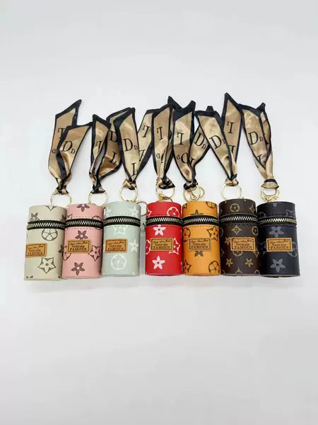 European and American Vintage Floral Cylindrical Bag Pendant, Small Mini Coin Purse, Keychain, Portable Zipper Lipstick Bag, Retro Print