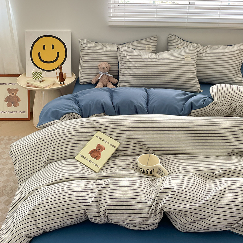 Cama de cuatro piezas A clase madre y bebé dormir desnudos ropa de cama de algodón lavado con agua cubierta cama dormitorio cama de tres piezas