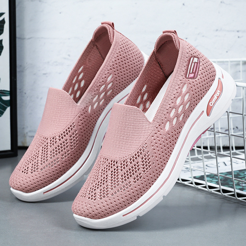 Zapatos de malla para mujer, nuevos zapatos de tela de verano, zapatos individuales al por mayor, zapatos para caminar, zapatos casuales transpirables para mujeres de mediana edad y mayores.