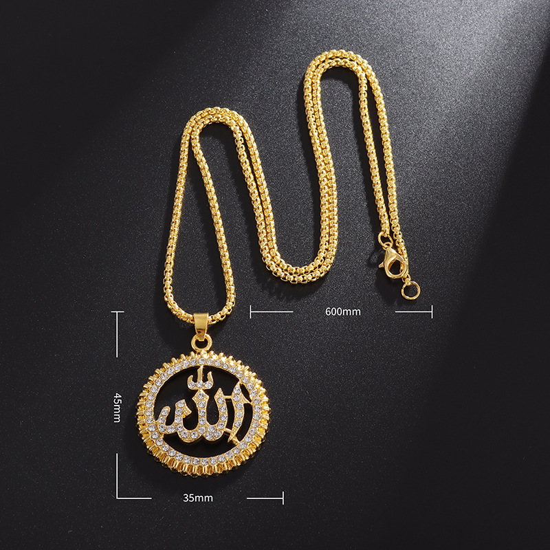 Collana con ciondolo circolare Collana con strass in oro Gioielli scintillanti Speciali_voghion.com