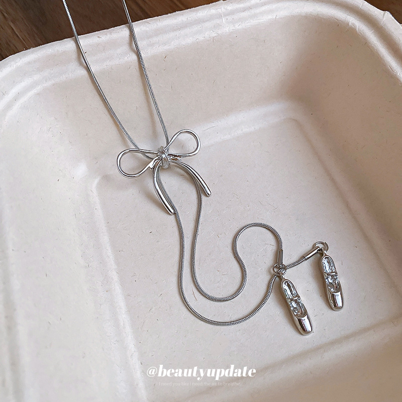 Zapatos de ballet con lazo coreano, collar colgante, cadena de suéter de diseño de moda de todo fósforo para mujer, joyería simple de alta gama