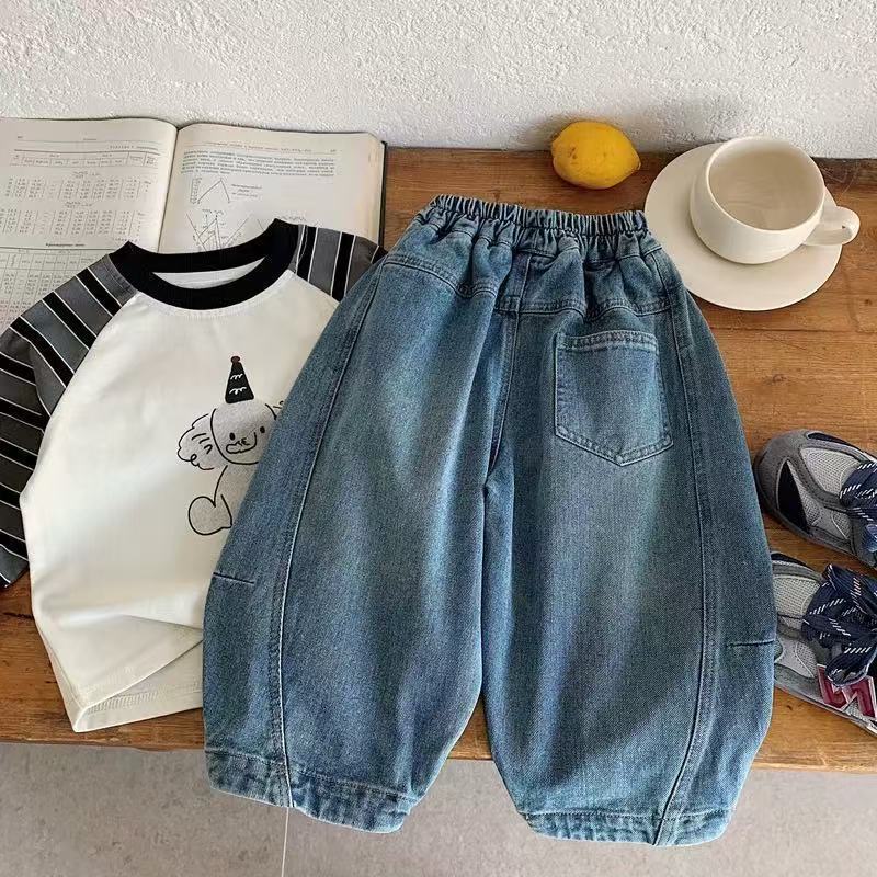 Nuevos jeans infantiles, ropa para niños y niñas, estilo coreano, pantalones largos de macheta sueltos, primavera y otoño, niños de mediana edad, pantalones de estilo extranjero.