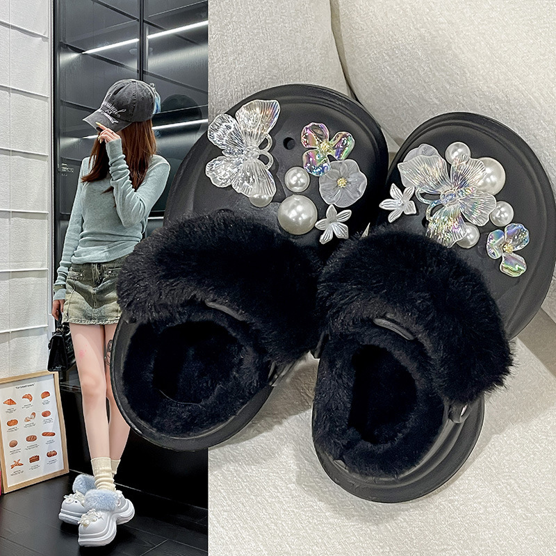 2026 Winter New Fleece-Lined Clog Shoes for Women, Thick-Soled, Warm, Cotton-Padded, Outdoor Wear, Pearl Butterfly Design, Trendy Cotton Slippers