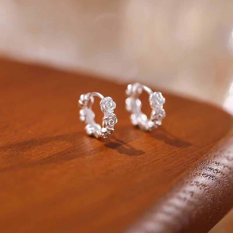 Rose Flower Design Earrings Women's Sweet Mori Ear Ring Elegant and Exquisite Flowers Cute All-match Ear-raising No-pick Ear Buckle