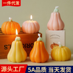 ハロウィーンのアロマキャンドルの雰囲気感お土産キャンドル国境を越えた手作りプレゼントはカボチャのアロマキャンドルをシミュレートします