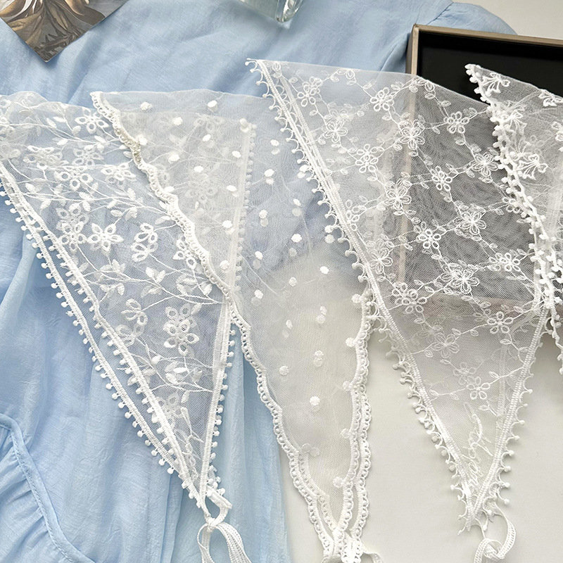 Pañuelo triangular de encaje para mujer Pañuelo francés de verano fino Pañuelo de seda Baotou Decoración retro Estilo pastoral Fotografía primavera