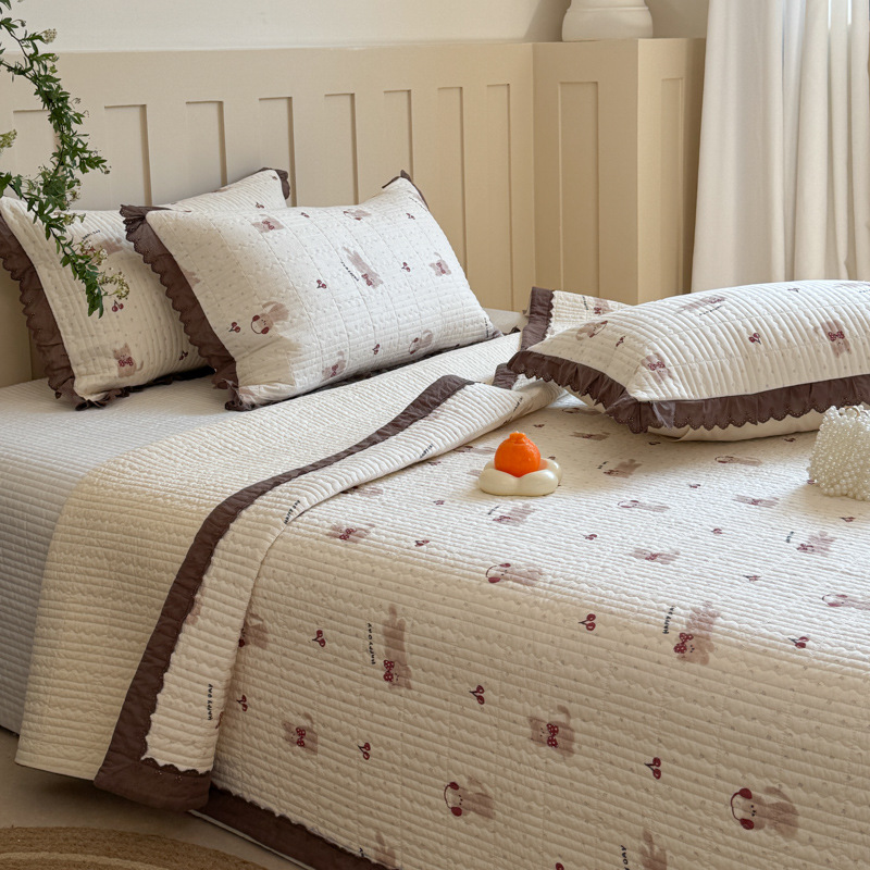 Double-Sided Pure Cotton Gauze Cotton-Filled Quilted Bed Cover Three-Piece Set of Pure Cotton Bed Sheetss Thickeneded Bed Cover for All Seasons