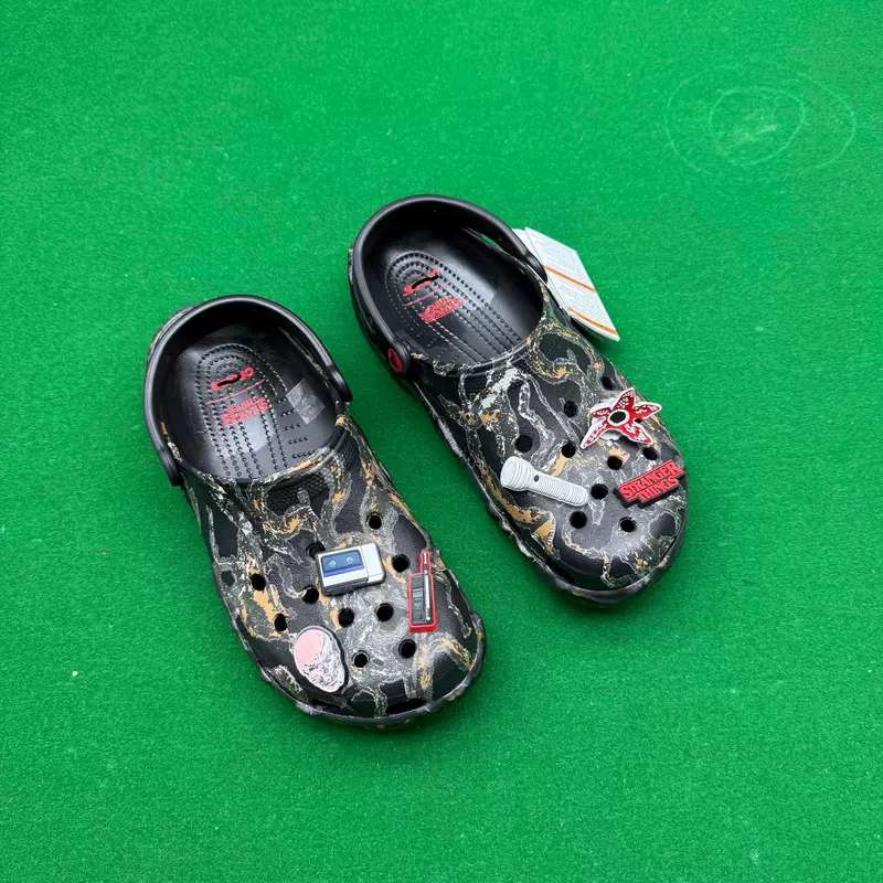 26 новый ко-бренд Strange Story пляжные туфли men's clog сандалии оптовая продажа