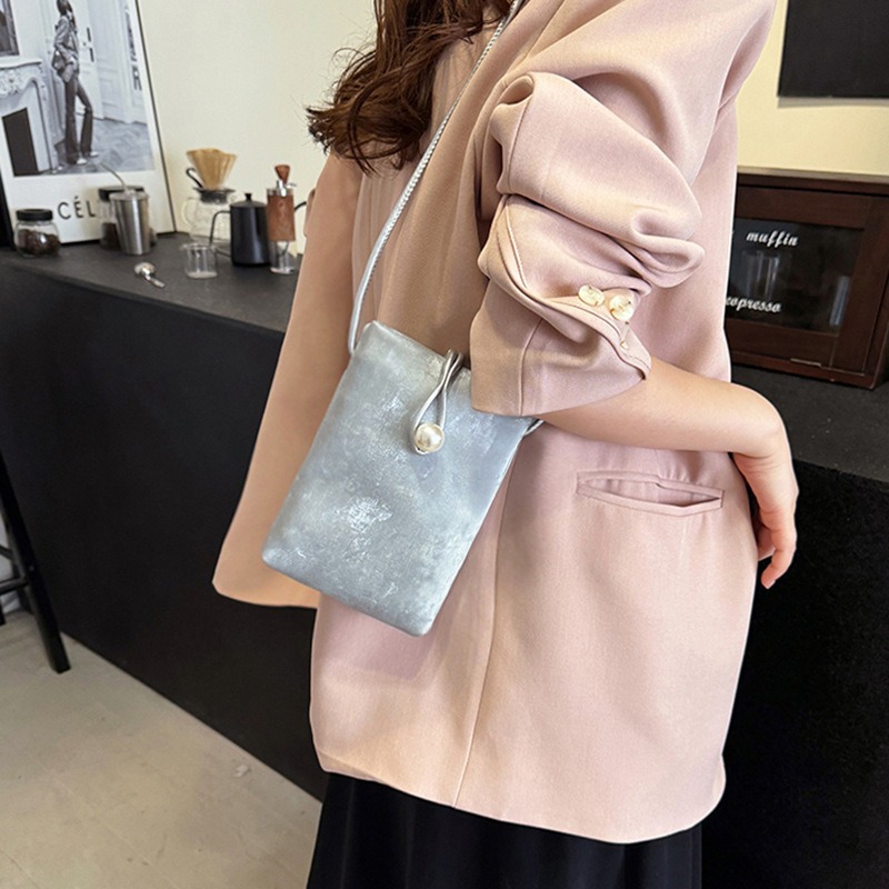 Transfronterizos nuevos bolsos de hombro en línea bolsos de mujer de verano bolsos de moda ligeros bolsos móviles de alto nivel bolsos móviles