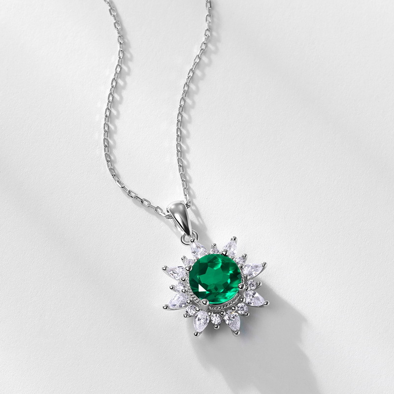 Nuevo collar colgante de esmeralda de cultivo de girasol transfronterizo S925 con incrustaciones de plata para cultivar la cadena de clavícula del tesoro de color Europa y América