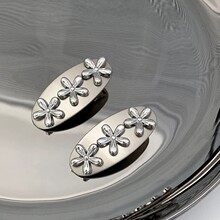 ��ɫ�����䵭��ɰ���Ů����߼з���Ů����Ƹ�С���պ���Լ�ٴ�
