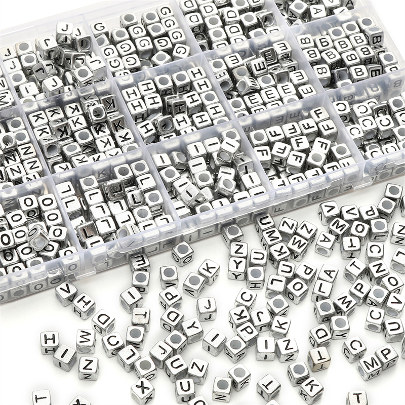 26个英文字母珠串珠子 手工diy自制手链项链饰品材料配件厂家批发