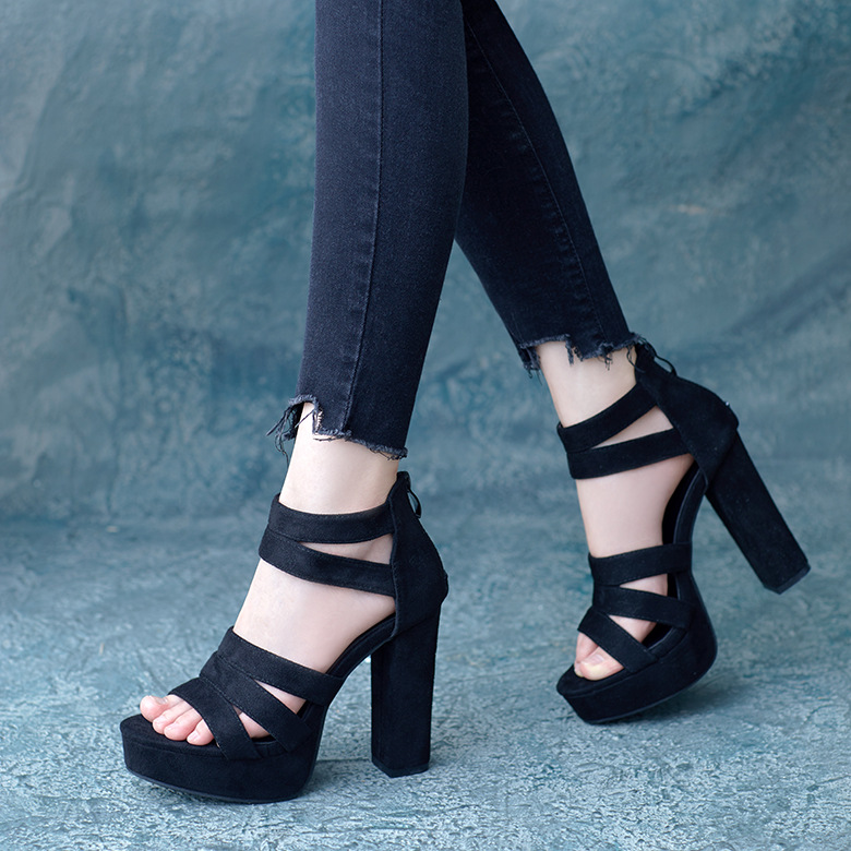 Nouvelles sandales à talons épais de 12 cm, chaussures romaines imperméables à talons super hauts pour femmes_voghion.com