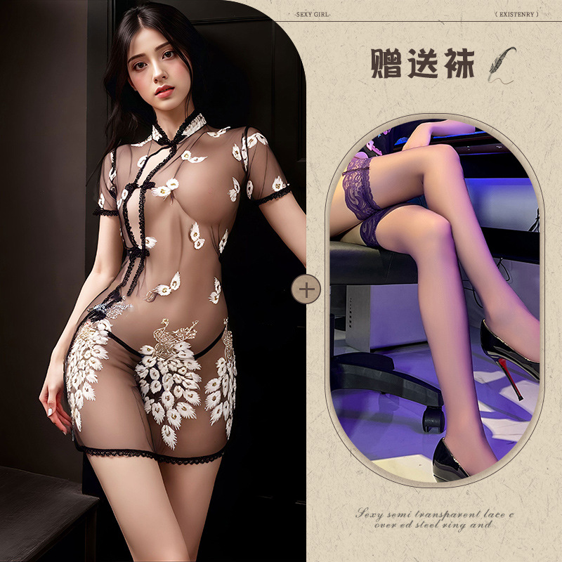 블랙 + 블랙 스타킹