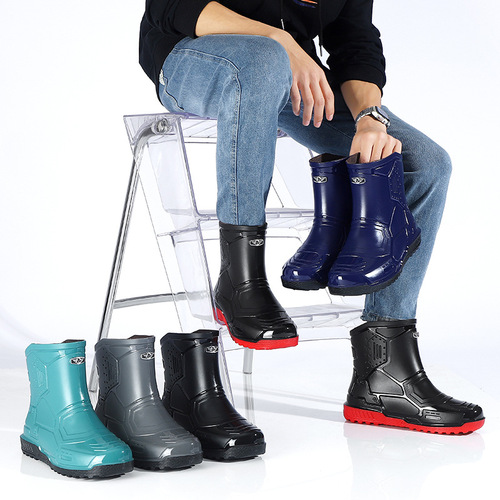 Thickened, stylish men's rain boots—non-slip, warm, and water-resistant—also perfect for women. Includes rain boots, waders, rubber shoes, and overshoes—ideal for car washing, fishing, and work tasks.