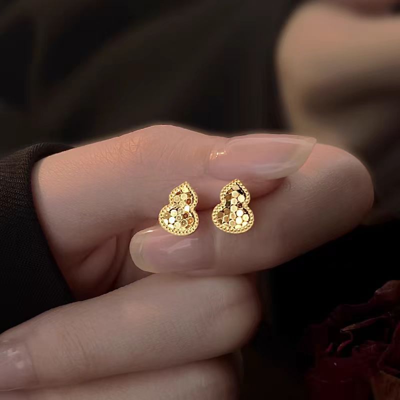 gold gourd stud earrings for women 2024 new popular high-grade temperament earrings light luxury minority earring gift