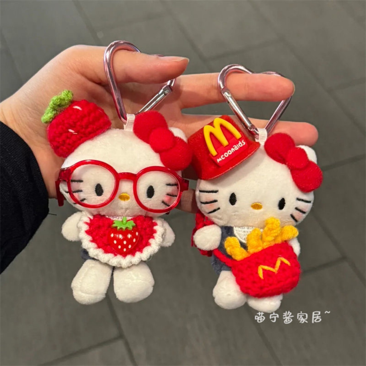 凯蒂猫kt薯条毛绒玩偶公仔包包挂件草莓帽kitty钥匙扣车挂饰礼物