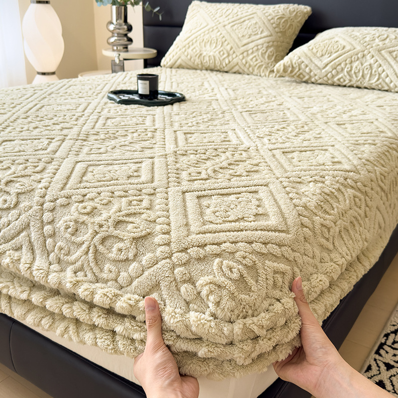 Cama de terciopelo de leche tallada una sola pieza en otoño y invierno calentamiento Simmons colchón cubierta de cubierta de cama de terciopelo de coral grueso cubierta