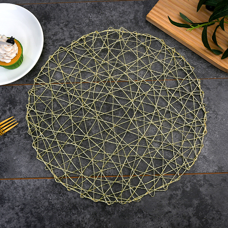 Creatividad transfronteriza hueco tejido almohadilla aislante de dorado alambre entrelazado almohadilla de mesa de comedor occidental almohadilla de mesa