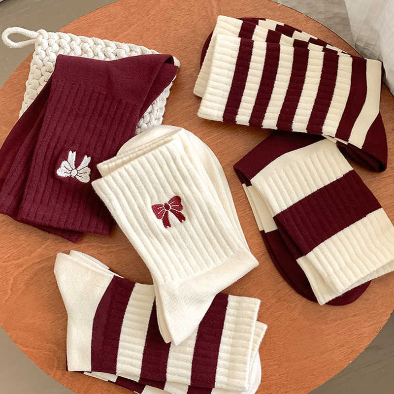 Autumn and winter new socks women's Angora red tube women's socks wholesale Korean fashion socks academic style boneless pile socks cotton Autumn and winter new socks women's Angora red tube women's socks wholesale Korean fashion socks academic style boneless pile socks cotton