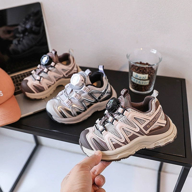 Новая спортивная обувь для мальчиков и девочек весной 2025 года