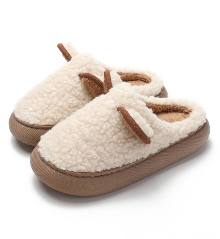 Venta al por mayor 2110 oso de peluche Zapatillas de algodón Otoño e Invierno de las mujeres lindas zapatos de confinamiento interior pareja casa antideslizante felpa