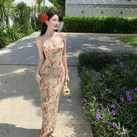 现货！油画印花开叉连衣裙女夏度假风收腰显瘦无袖吊带长裙