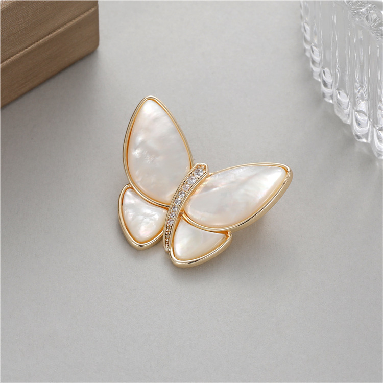 Elegant Style Elegant Dragonfly Butterfly Copper Inlay Artificial Pearls Rhinestones Shell Women's Brooches