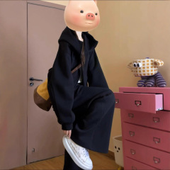 山东青岛即墨卫衣黑色连帽卫衣女款早秋外套女2025新款秋冬季上衣