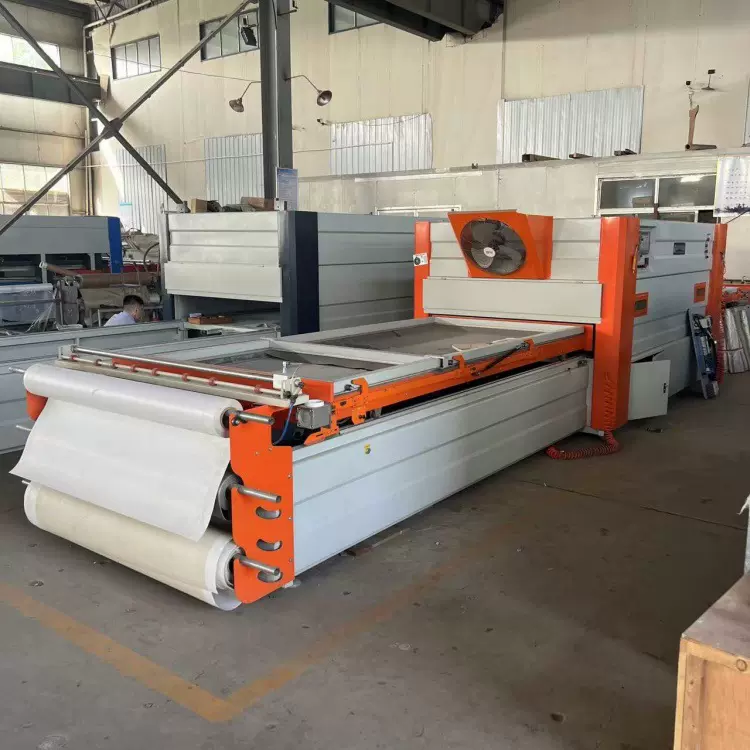 正负压家具衣柜门板PVC膜真空覆膜机曲面压膜整体橱柜吸塑机厂家