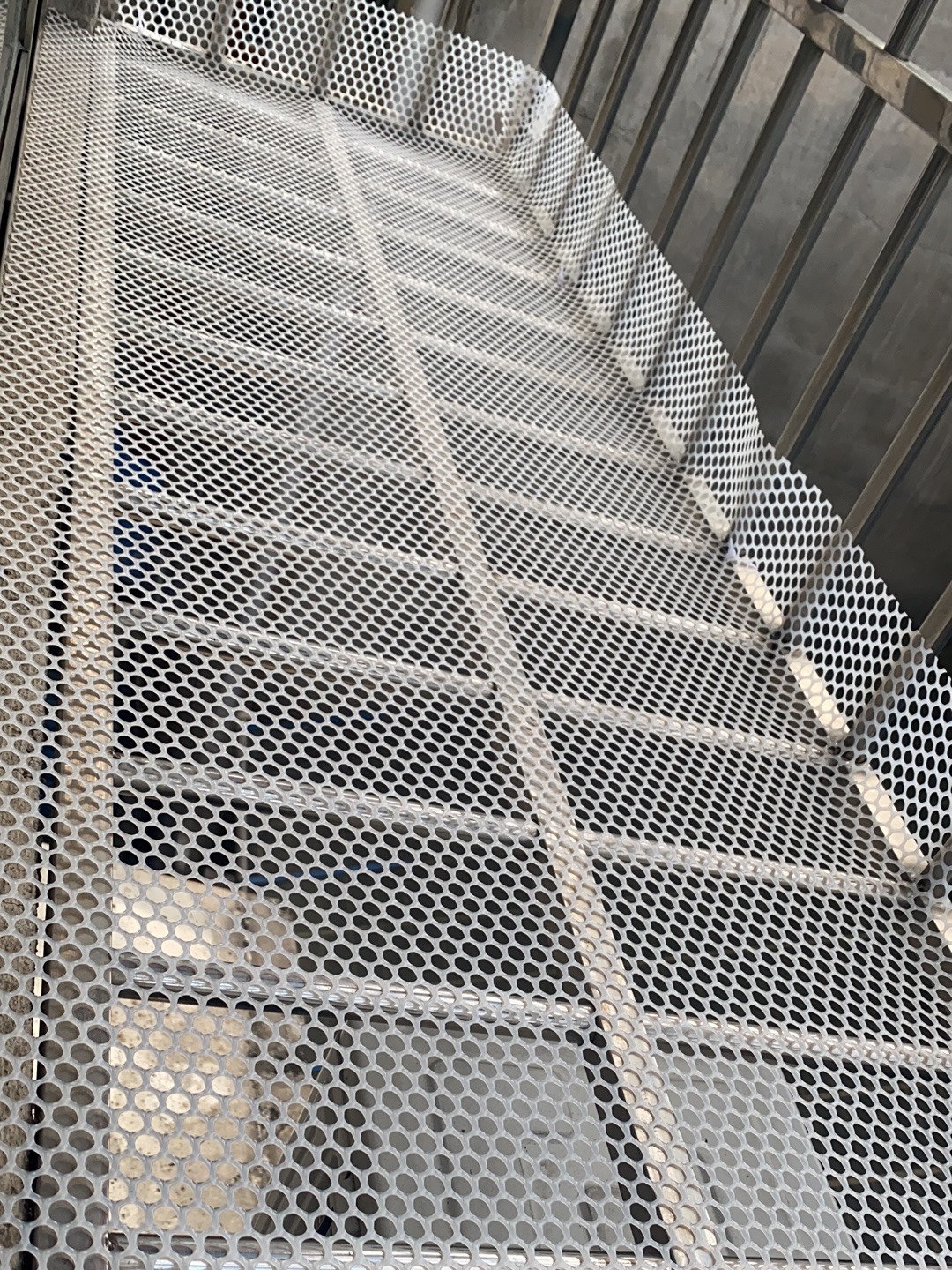 加厚防掉片网格东西塑料平网垫网阳台防护网防盗窗胶白色晾晒